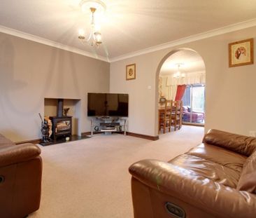 3 bedroom detached house to rent - Photo 1