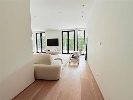 Appartement te huur - Foto 2