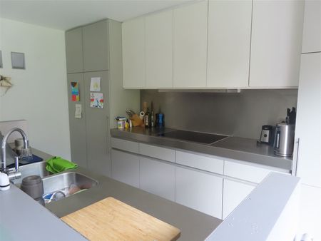 Ideale familie woning met 3 slaapkamers, bureau, tuin, garage en dubbele parkeerplaats in residentieel Wilrijk! - Photo 5