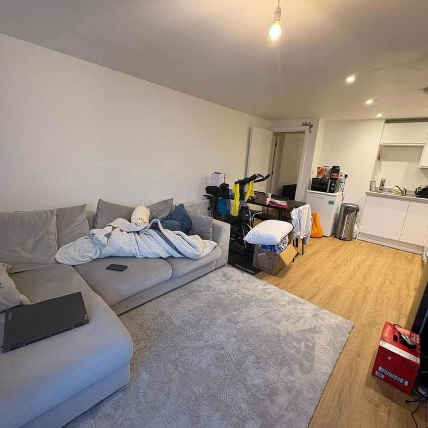 Boundary Road, Hove - Photo 1