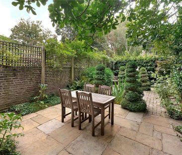 4 bedroom terraced house to rent - Photo 5