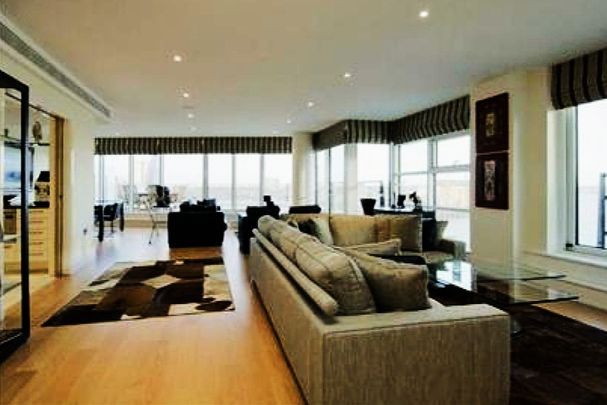 Commodore House, Juniper Drive, Battersea, London, SW18 - Photo 1