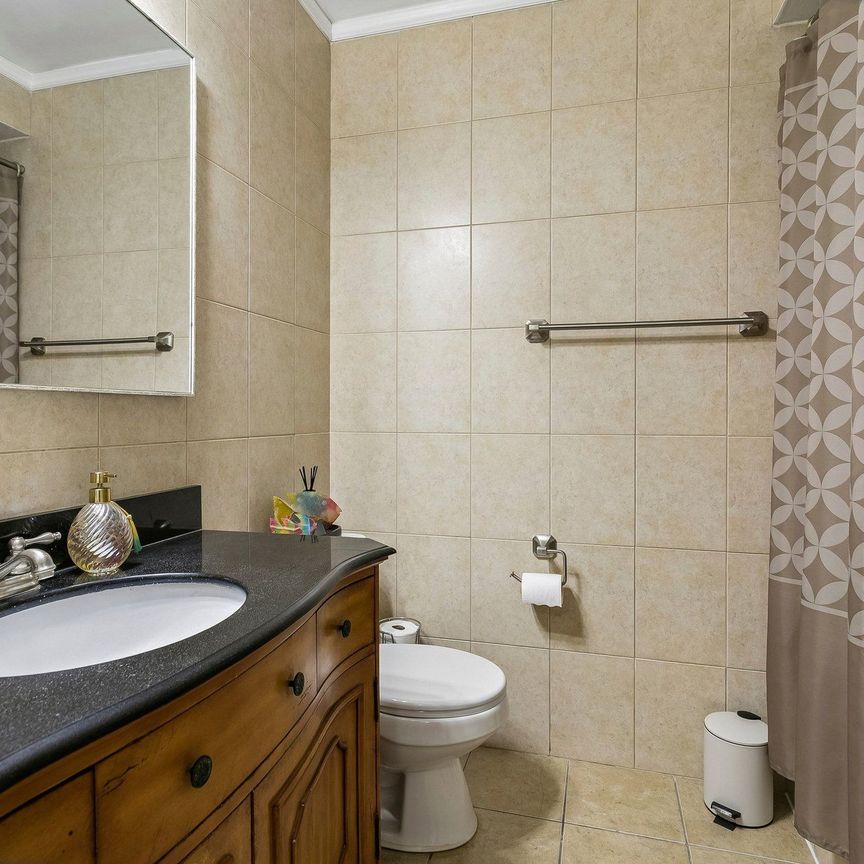 For Lease - 3275 Dragon Drive Unit# Main, Mississauga, Ontario - Photo 1