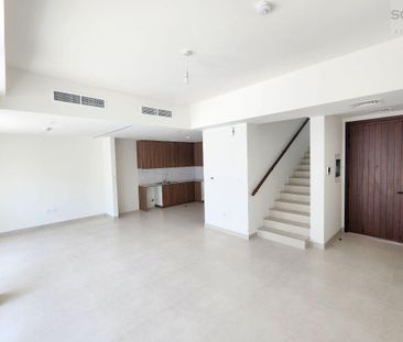 Brand New, Great 3 Bed+M Layout, Maha Townhouses - Photo 1