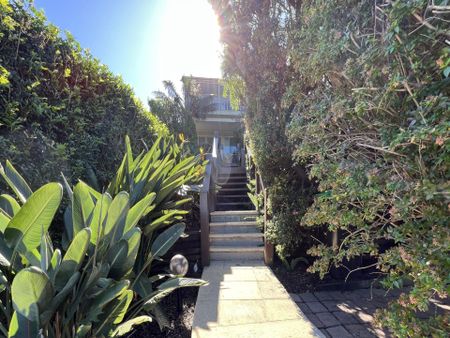 76a Cutler Road, Clontarf NSW 2093 - Apartment For Rent | Domain - Photo 5