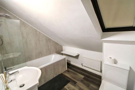 95 Warton Terrace, Heaton, Newcastle upon Tyne, Tyne and Wear, NE6 5LS - Photo 4