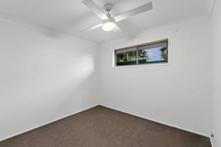 Stylish Lowset Family Home in Prime Mansfield Catchment - Photo 3