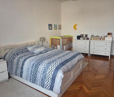 Location Appartement 3 pièces 119m² - Photo 2