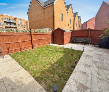 Maiden Way, Rainham, RM13 - Photo 6