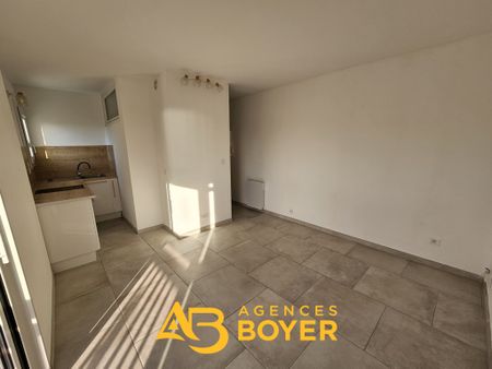 Location Appartement 1 pièce 19m² SIX FOURS LES PLAGES 83140 - Photo 5