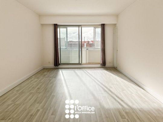 Location Appartement 2 pièces 61m² LES SABLES D OLONNE 85100 - Photo 1