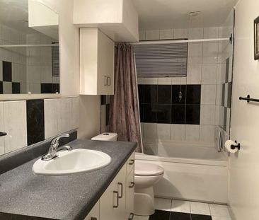 For Lease - 60 Westcroft Drive, Toronto, Ontario - Photo 5