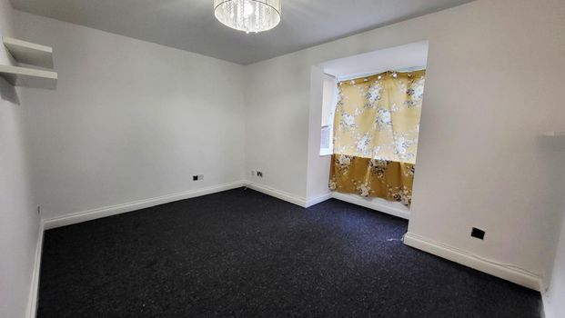 Mandeville Court, London - Photo 1