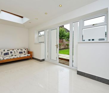 £807.69 per week (£3,500.00 per month) - Photo 4