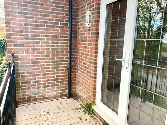 2 bedroom apartment to rent - Photo 1