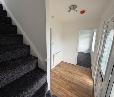 3 Bed Semi-Detached House, Lingfield Gardens, LS17 - Photo 6