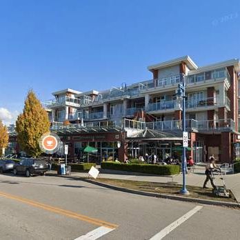 2 BR 2 Bath + Den in beautiful Steveston village fully furnished - Photo 3