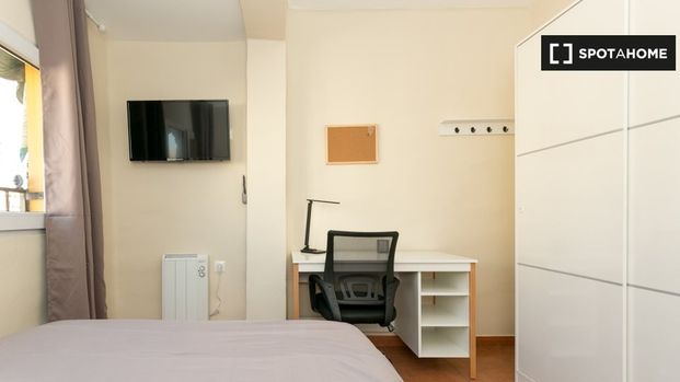 granada, Andalusia 18015 - Photo 1