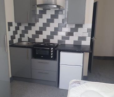 Mixed use to rent - Photo 5