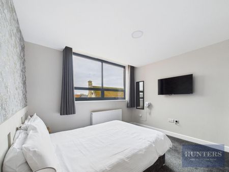 1 bedroom Flat To Let - Photo 4