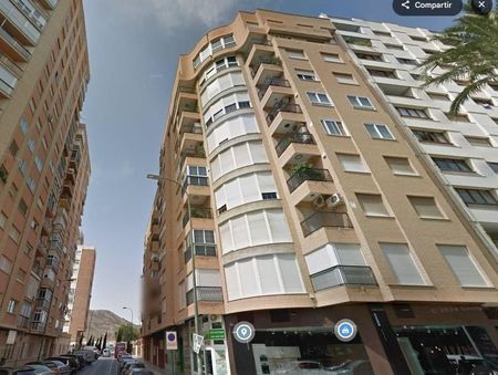 Alquiler de piso en Calle Carlos V, 2 - Photo 4