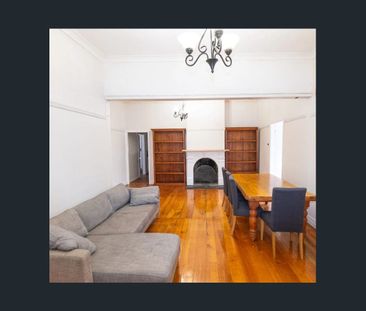 Newly Refurbished Rooms in East Brisbane - Photo 2