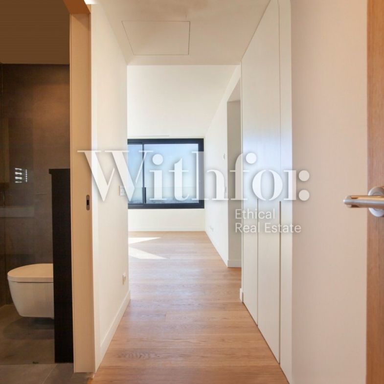 The Smith House - Photo 1