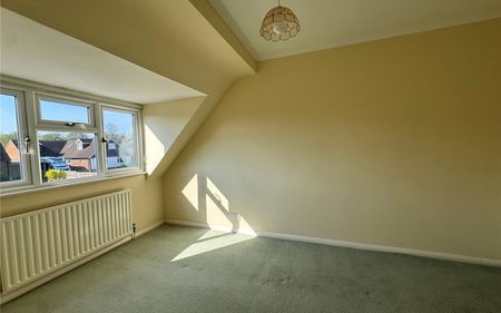 Wadham Close, Shepperton, Surrey, TW17 - Photo 2