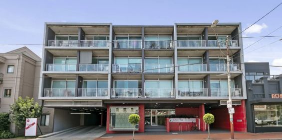 A Well-Connected Glen Iris Lifestyle! - Photo 3
