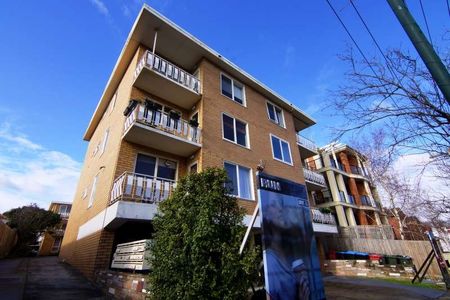 11/15 Kelvin Grove, Prahran VIC 3181 - Photo 2