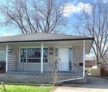 For Lease - 2545 Padstow Crescent, Mississauga, Ontario - Photo 3