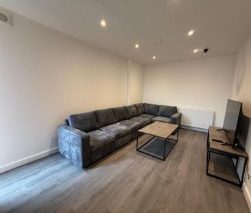 1 bedroom in a house share to rent - Photo 1