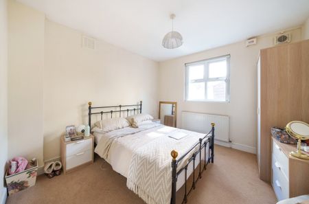 Flat to rent - South Island Place, London, SW9 - Photo 5