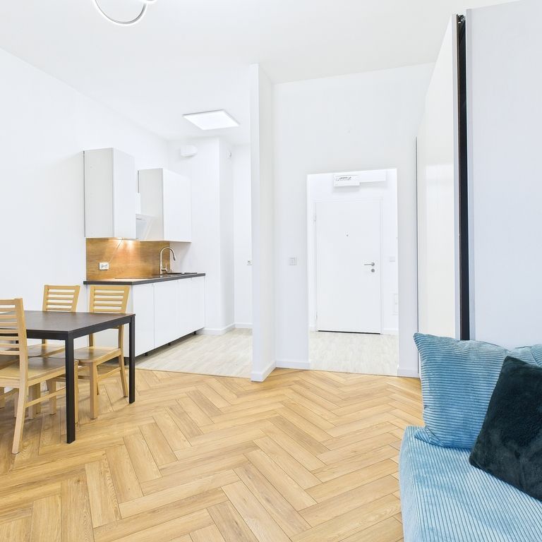 Kawalerka z garażem w cenie PKP Okęcie Okazja! - Photo 1