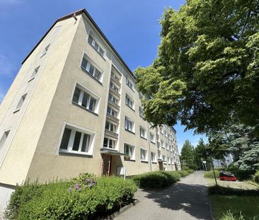 Lichterfüllte 3-Raum-Wohnung nahe Parkanlage - Photo 1