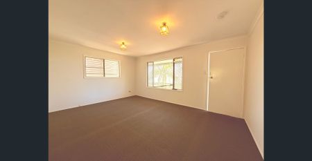Spacious Highset Family Home with Bonus Downstairs Rumpus & Workshop! - Photo 2