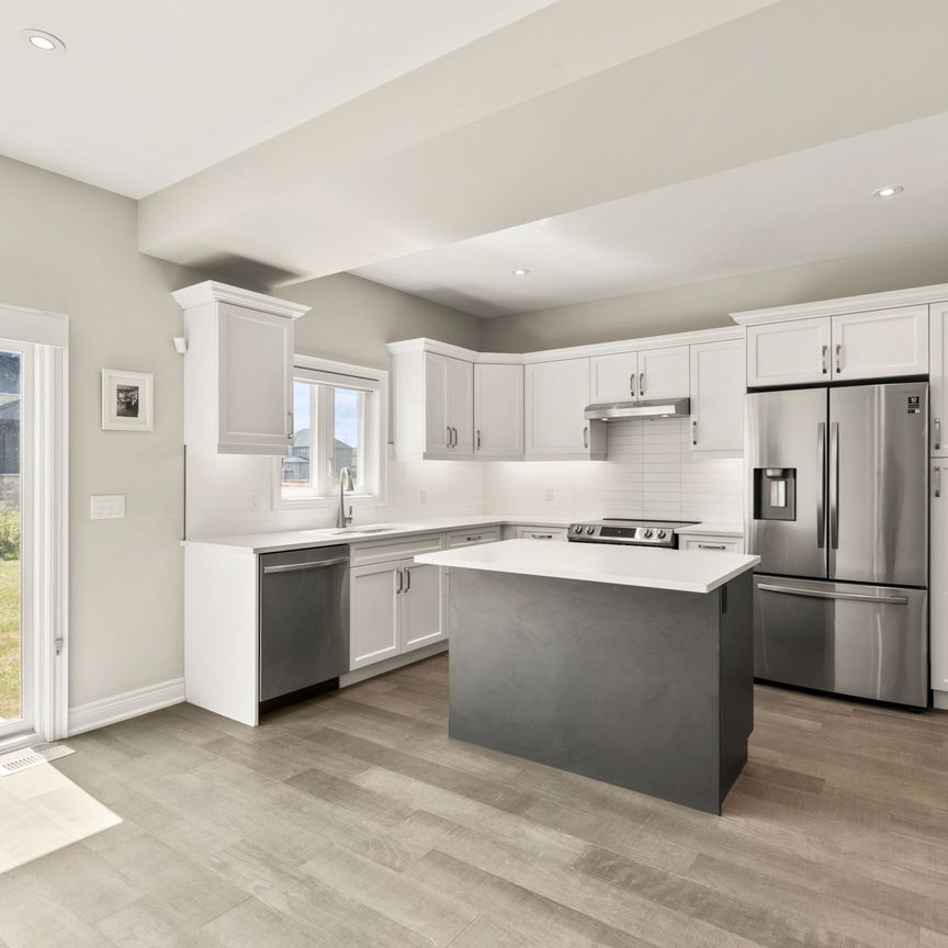 For Lease - 25 Autumn Avenue Unit# Upper Level, Thorold, Ontario - Photo 1