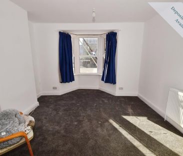 3 bedroom end of terrace house to rent - Photo 3