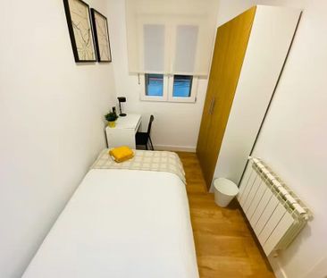 Avenida de la Albufera, Madrid, Community of Madrid 28038 - Photo 5