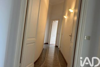 Piazza dello zerbino, Genova, Liguria 16122