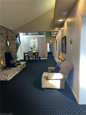 For Lease - 56 King Street Unit# A, Hamilton, Ontario - Photo 3