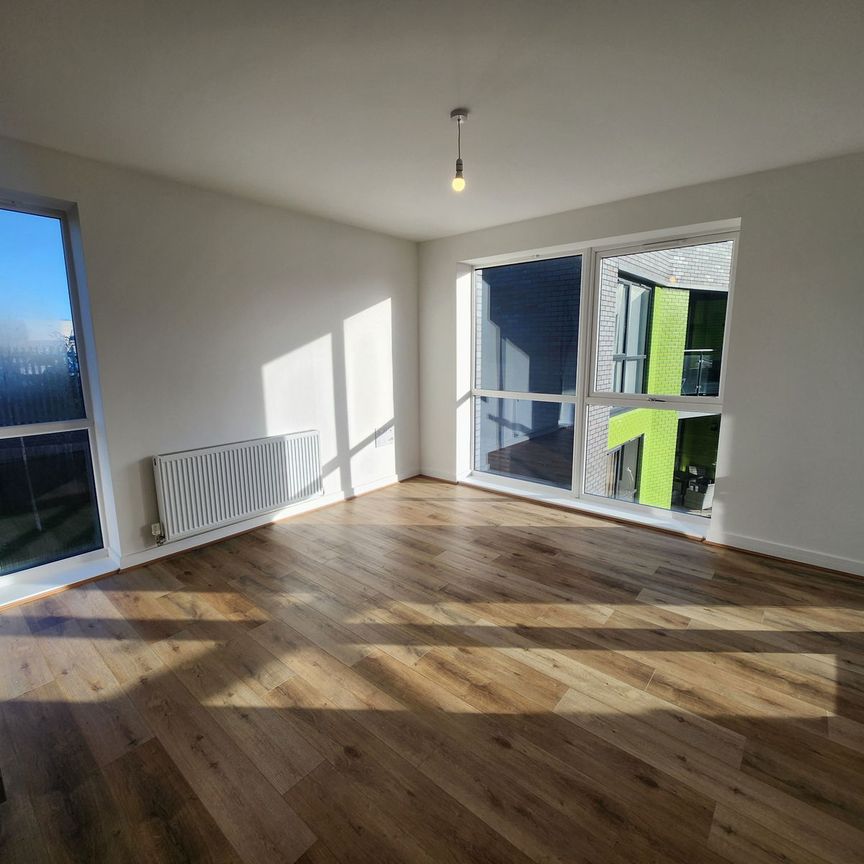 200 Stourbridge Road, Stourbridge, DY9 7BU - Photo 1