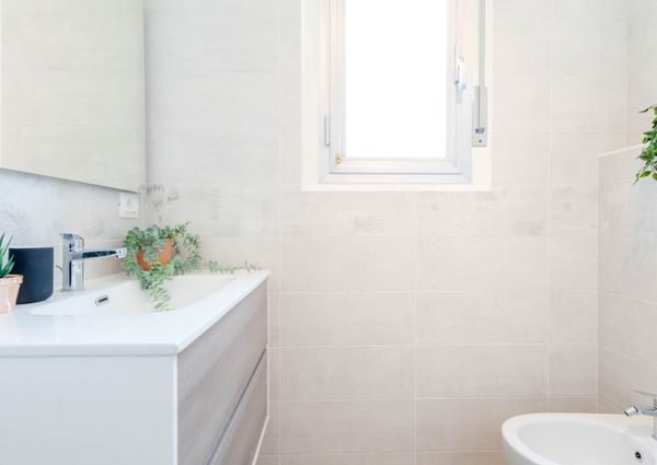 Wonderful single room in Via Riccardo Pitteri