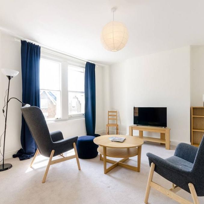 2 bedroom flat to rent - Photo 1