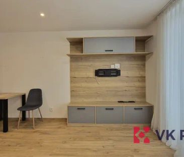 Pronájem bytu 1+kk s balkónem, 21 m - Photo 4