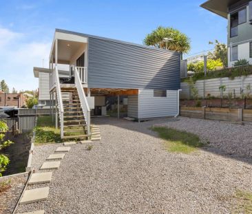 Coastal Living in the Heart of Margate – 2 bedroom house furnished ... - Photo 6