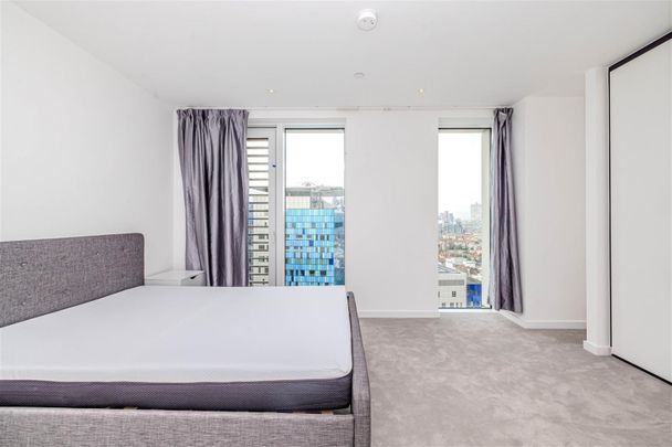 Bouchon Point, Cendal Crescent, London, E1 - Photo 1