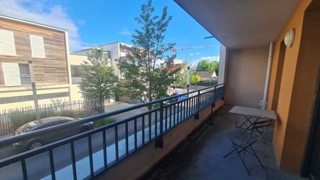 Location Appartement 2 pièces 41m² ST JEAN DE BRAYE 45800 - Photo 4