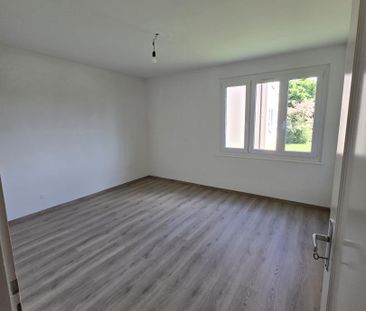 Bel appartement chaleureux de 3.5 pièces avec balcon - Cheminet 46 - Photo 3