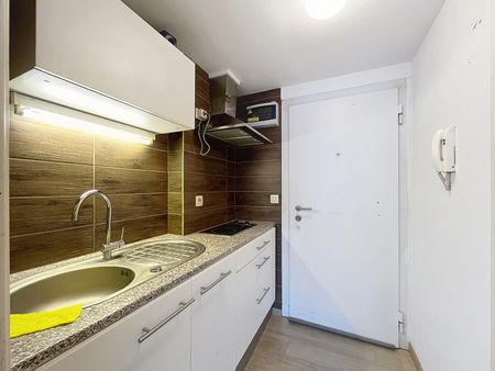 Gemeubileerde, lichtrijke studio op 5 minuten van Flagey - Photo 4